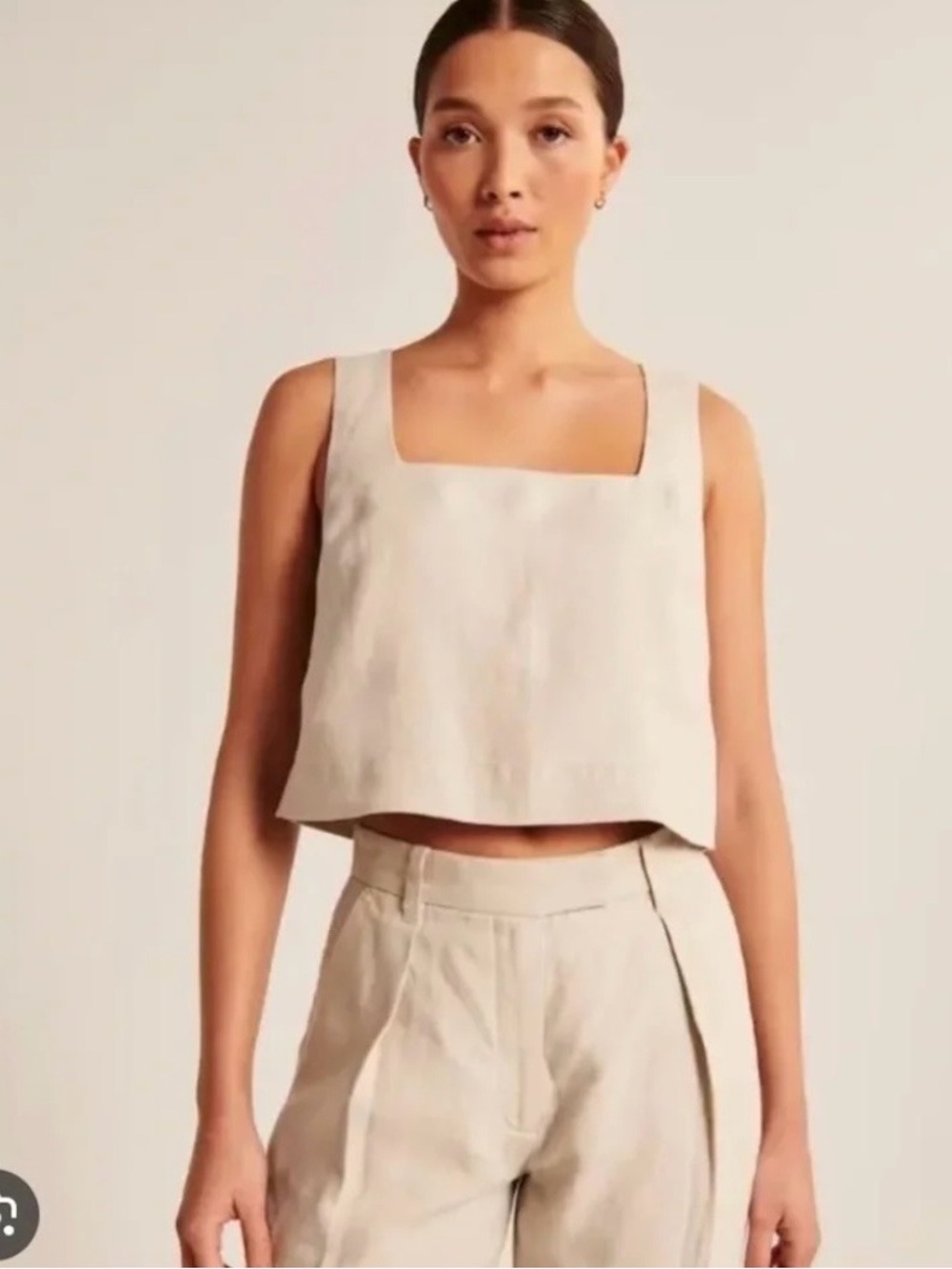 Abercrombie Women’s Linen Square Neck Cropped Tank in Beige/Oatmeal Size Small